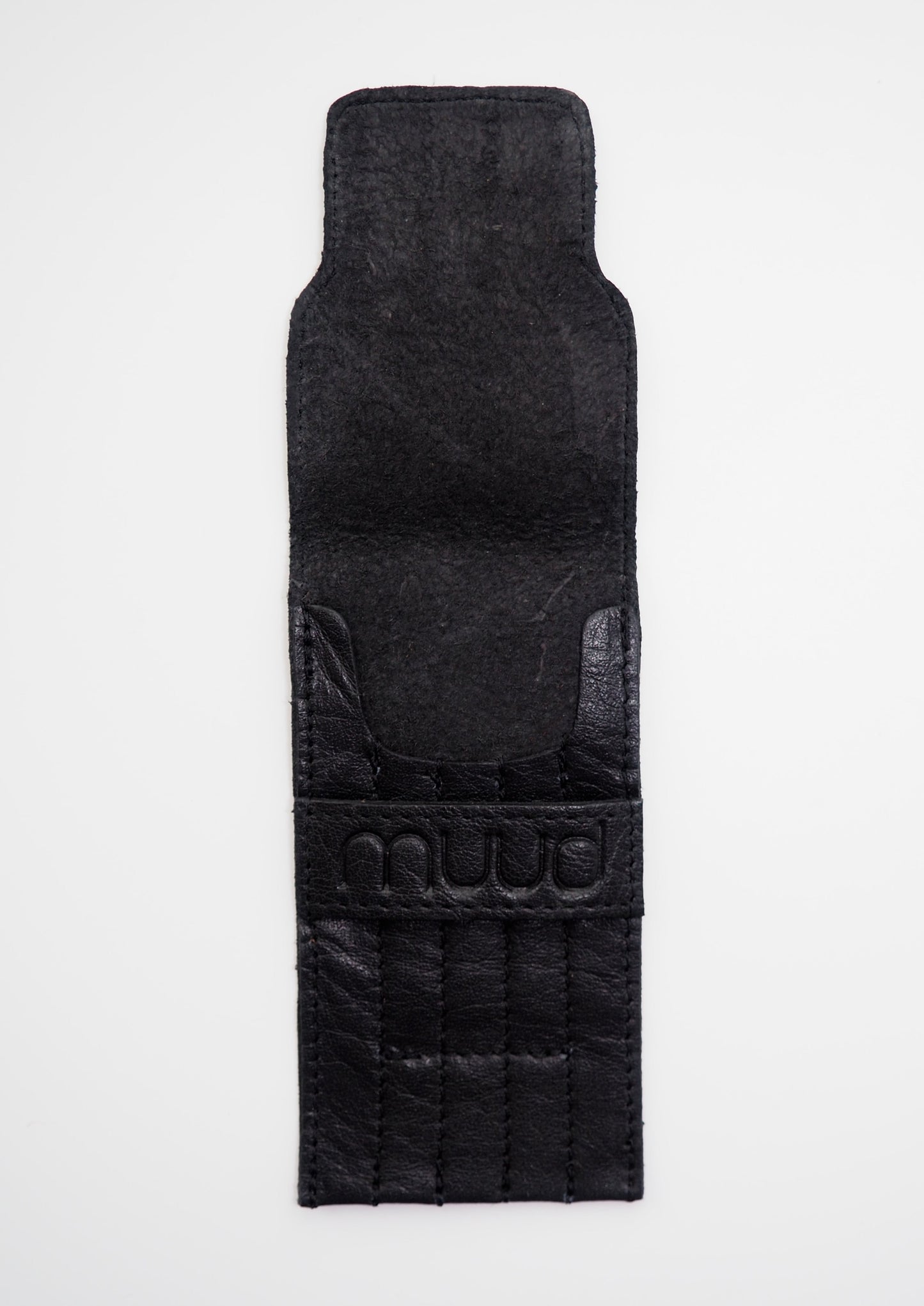 Muud Eva (Estuche para agujas de coser)