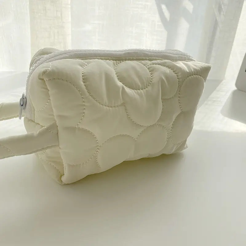 Bolso de vestir acolchado con asa