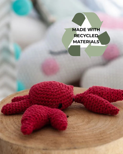 Hoooked: Toby the Cool Crab - DIY Crochet Kit