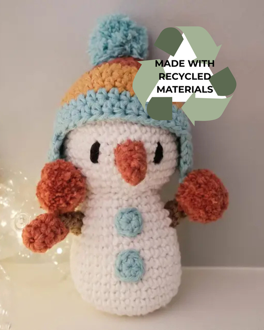 Hoooked: Jingle the Snowman - DIY Crochet Kit