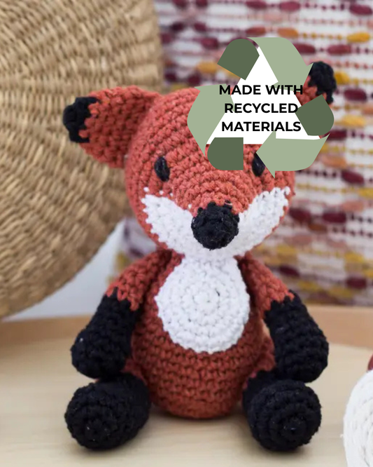 Hoooked: Fergie the Fox - DIY Crochet Kit