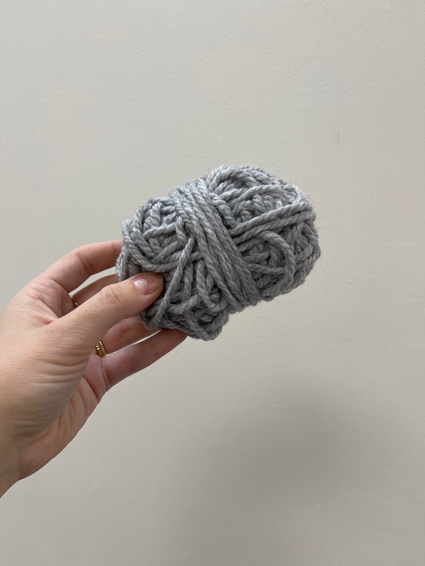 Yarnalia Fluffy Light Feather - Stash Sale