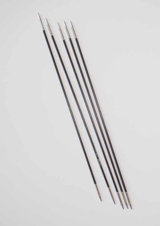 Knitter's Pride: Aguja de doble punta Karbonz de 15 cm (6") - Tamaños pequeños (1-1,75 mm)