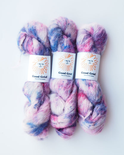 Good Grief Dye Studio: Nube