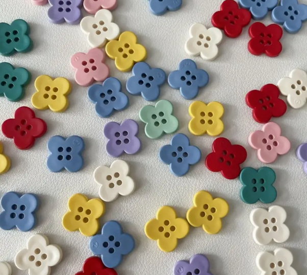 Resin Flower Button - 15mm