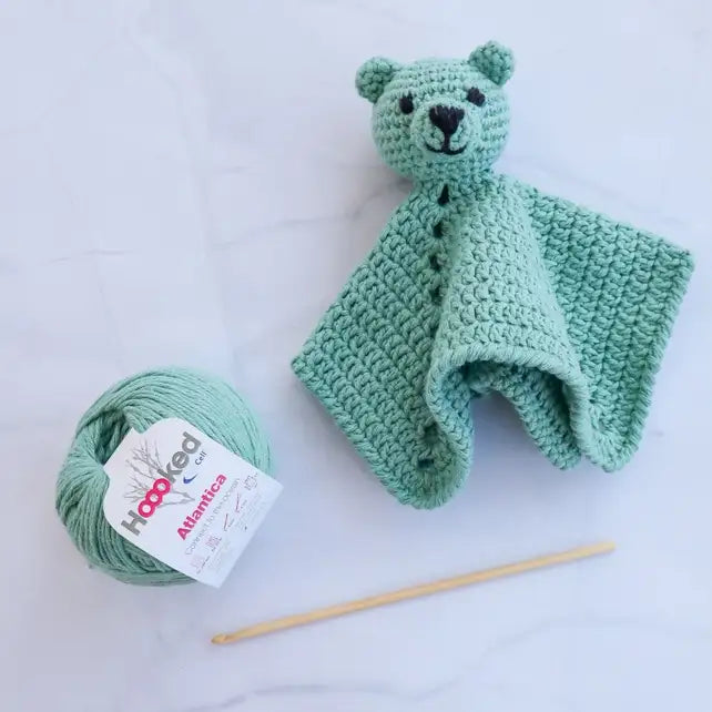 Hoooked: Bo the Cuddle Cloth Bear - DIY Crochet Kit