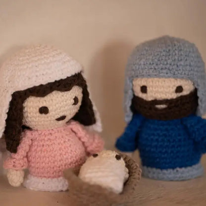 Hoooked: Nativity Scene - DIY Crochet Kit